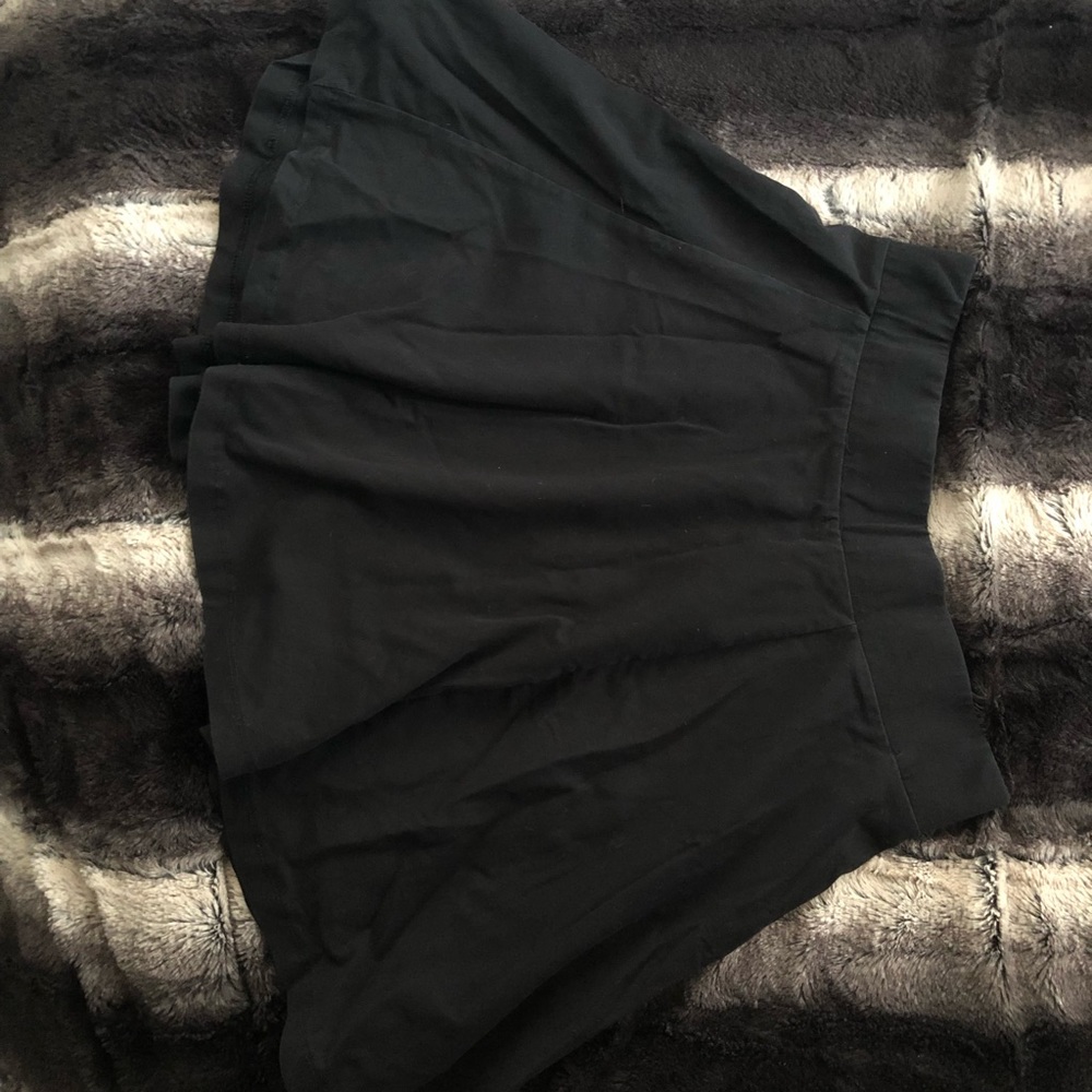 Black skater skirt